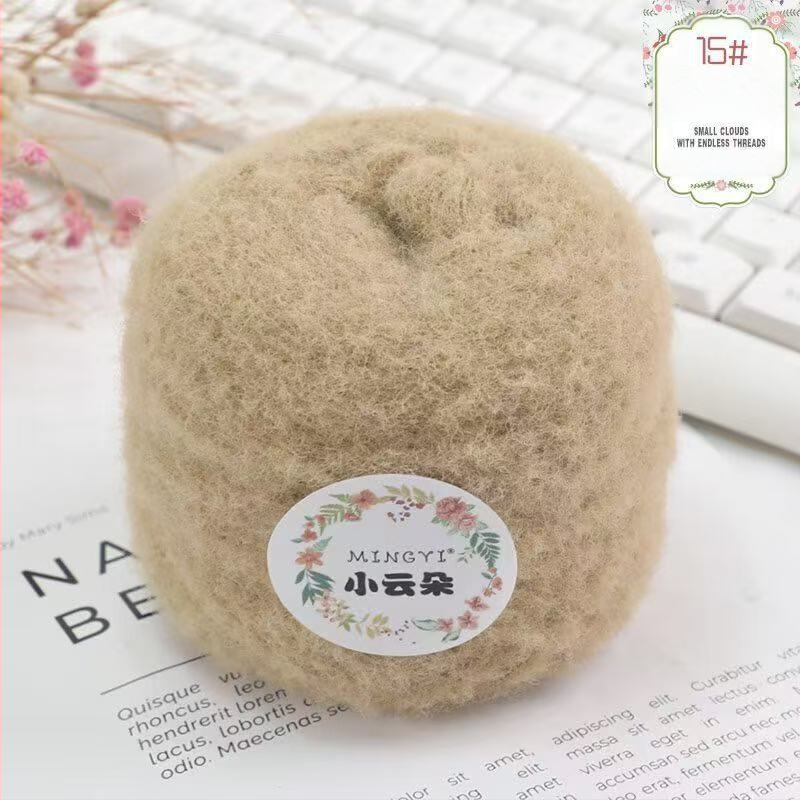 6-szálas Marshmallow mousse fonal horgoláshoz és kézi kötéshez — semi-worsted, felhő-szerű textúra tejwafla