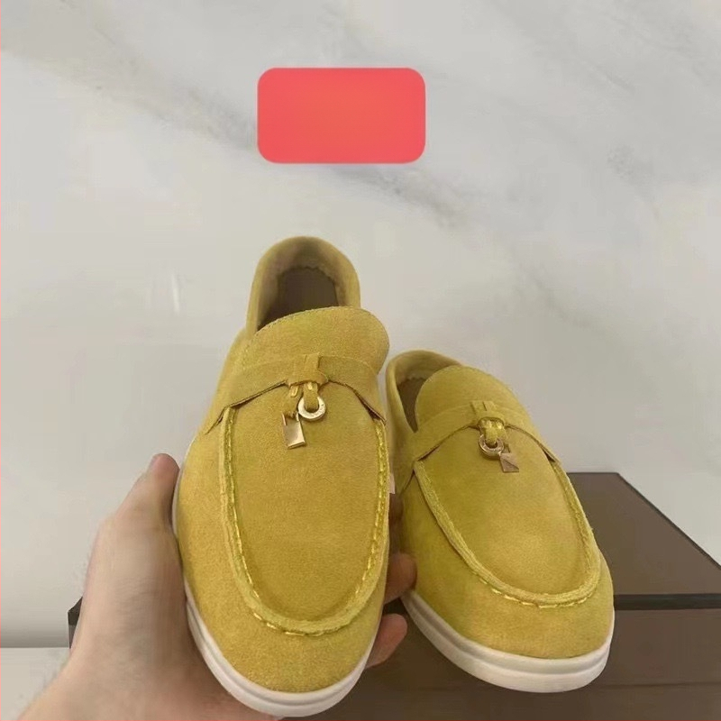 Unisex suede loaferiai, slip-on, apvali nosis, avies odos viršus, gumos padas