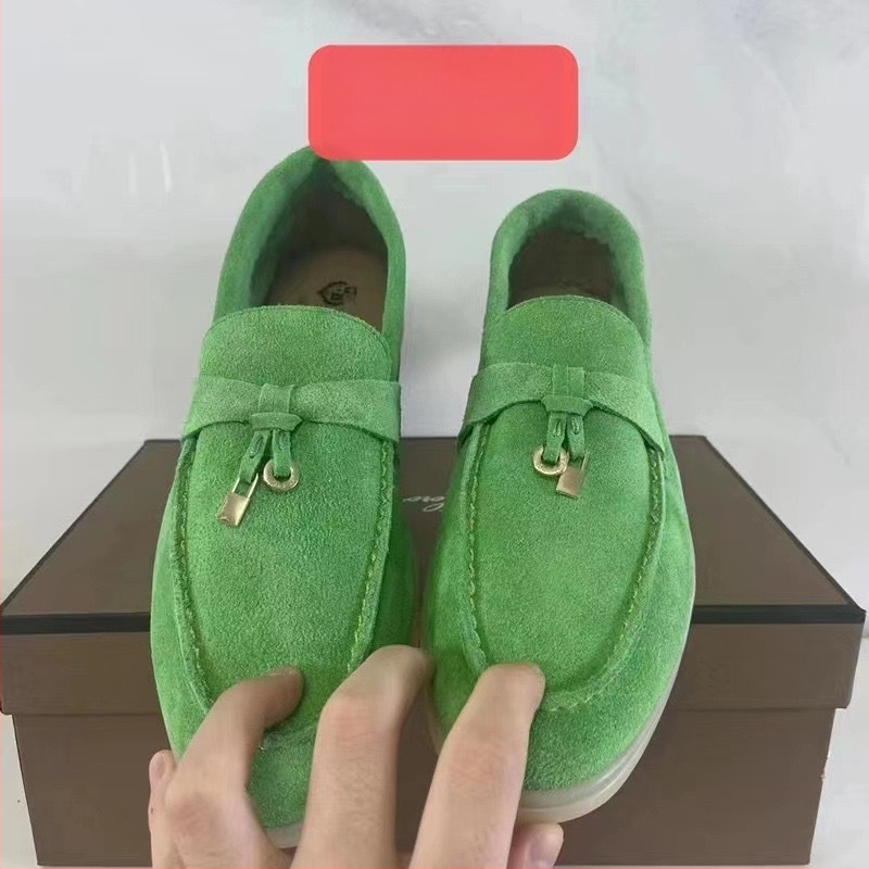 Unisex suede loaferiai, slip-on, apvali nosis, avies odos viršus, gumos padas