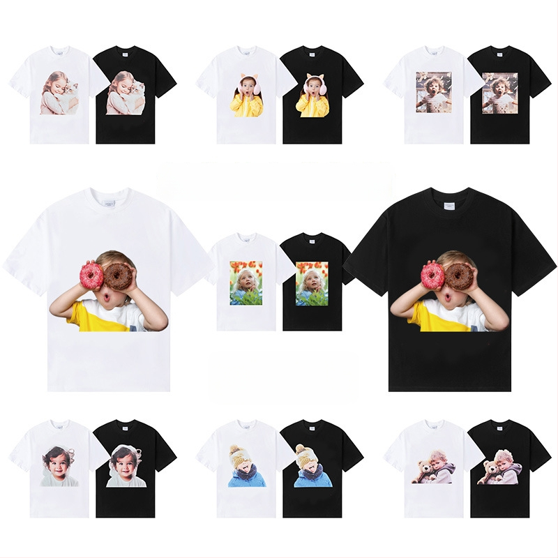 Korejiešu stila ikdienas kokvilnas T-krekls ar apļu kaklu, īsām piedurknēm, drukā ar burtiem un karikatūrām (Pavasaris–Vasara 2025, 95%+ kokvilna)