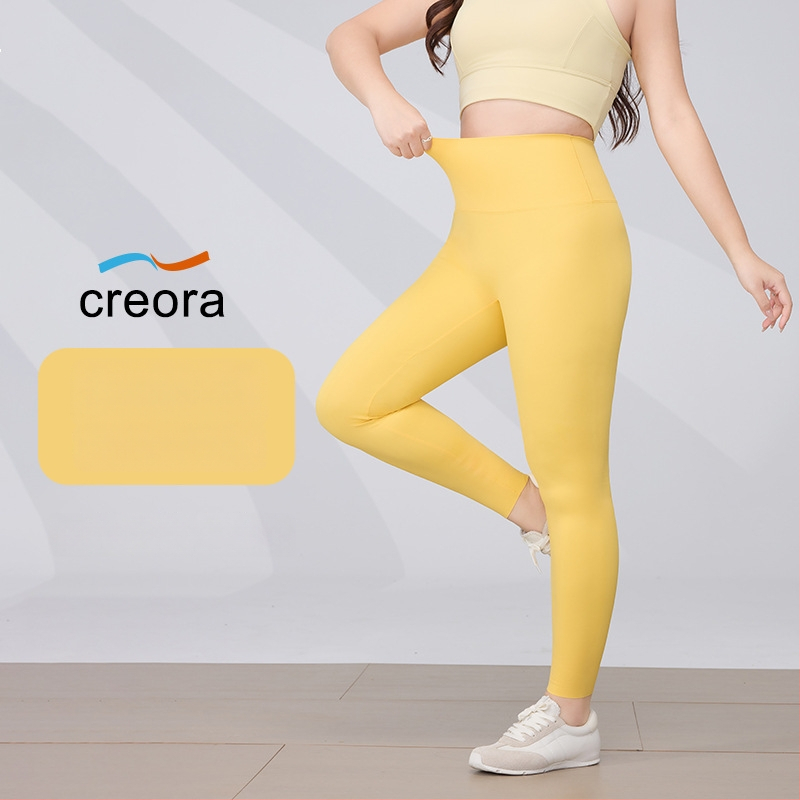 Ženske joga hlače, visokim strukom, uski kroj, krojena duljina, nylon 70–80%