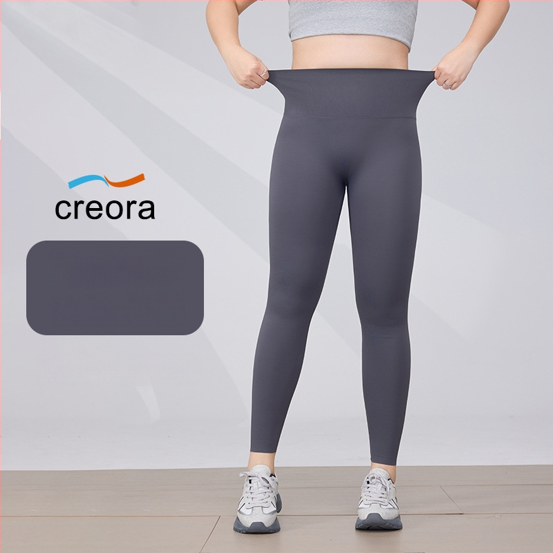 Ženske joga hlače, visokim strukom, uski kroj, krojena duljina, nylon 70–80%