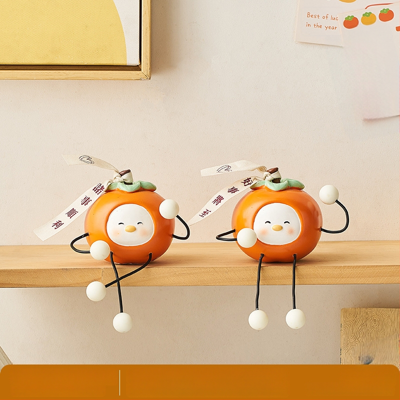 Μικρή διακοσμητική κούκλα από ρητίνη για οικιακό γραφείο — χαρακτική και λεία επεξεργασία, δώρο γενεθλίων