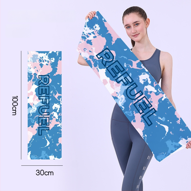 Gyorsan száradó sporttörölköző, kétoldali velúr felület, testreszabható logóval, könnyű (<50 g), nedvszívó