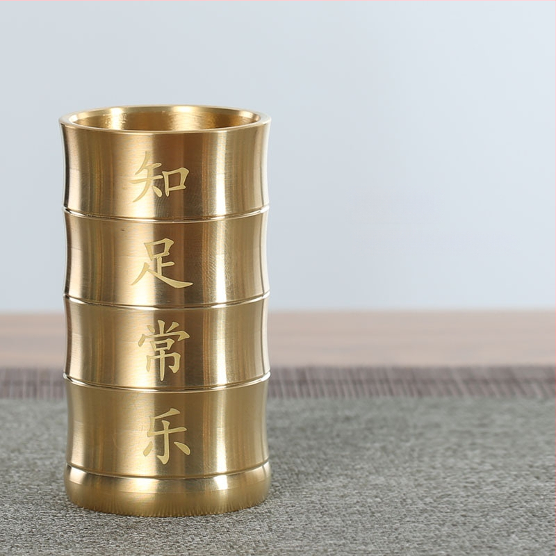 Žalvarinis arbatų ceremonijos priedų rinkinys – šeši ponai, Skandinavijos stilius