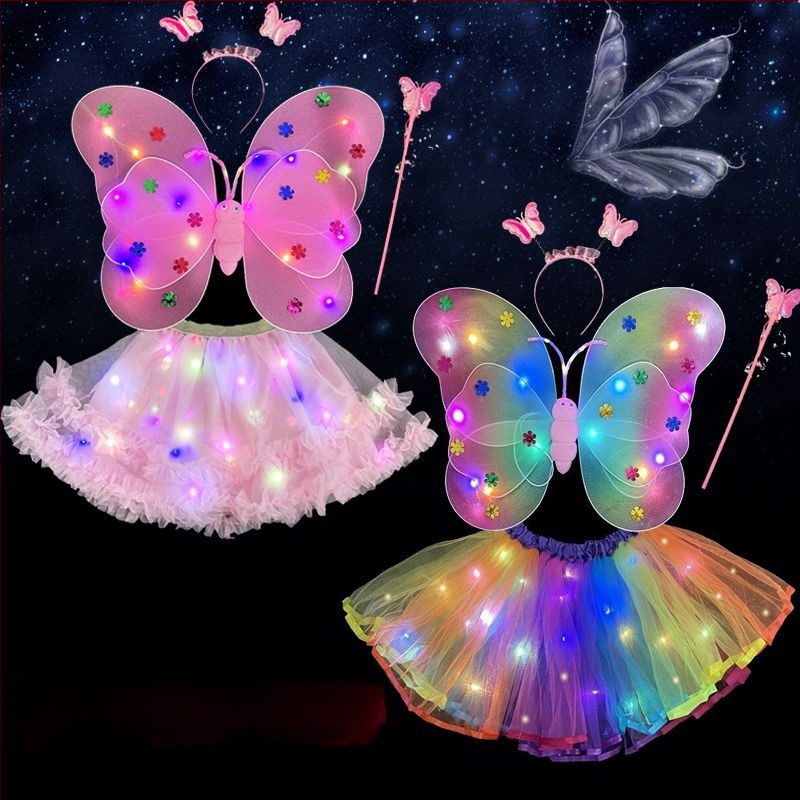 Mergaičių švytintys drugelių sparnai — audinys, animacinis stilius, sceninis rekvizitas