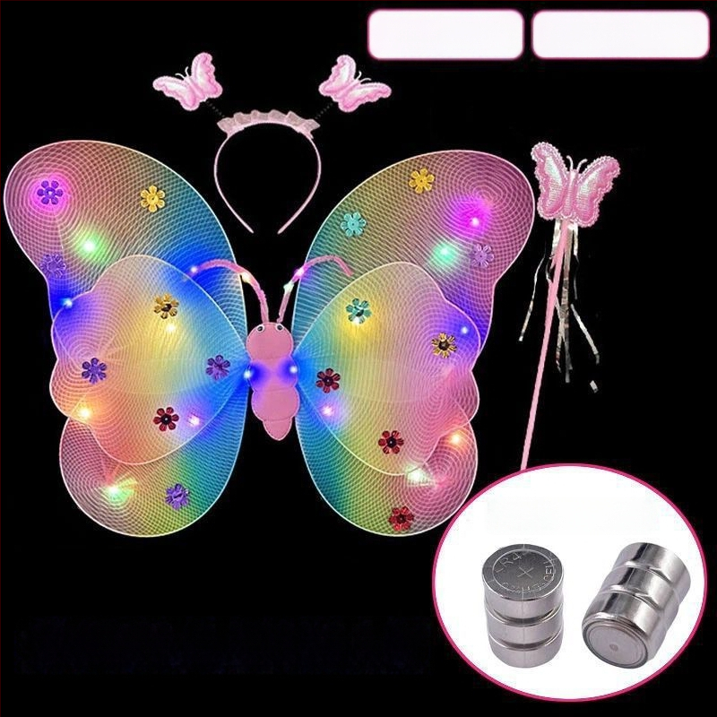 Mergaičių švytintys drugelių sparnai — audinys, animacinis stilius, sceninis rekvizitas