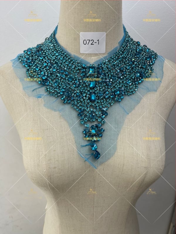 Απλίκα για λαιμό με κεντήματα από χάντρες και κρύσταλλα - Βαρύ χειροποίητο κέντημα, DIY αξεσουάρ για νυφικά και χορευτικά φορέματα