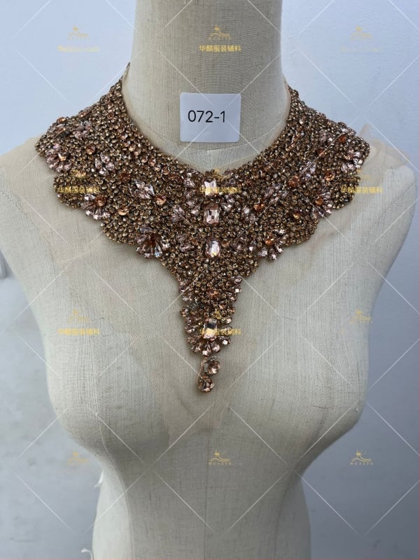 Απλίκα για λαιμό με κεντήματα από χάντρες και κρύσταλλα - Βαρύ χειροποίητο κέντημα, DIY αξεσουάρ για νυφικά και χορευτικά φορέματα