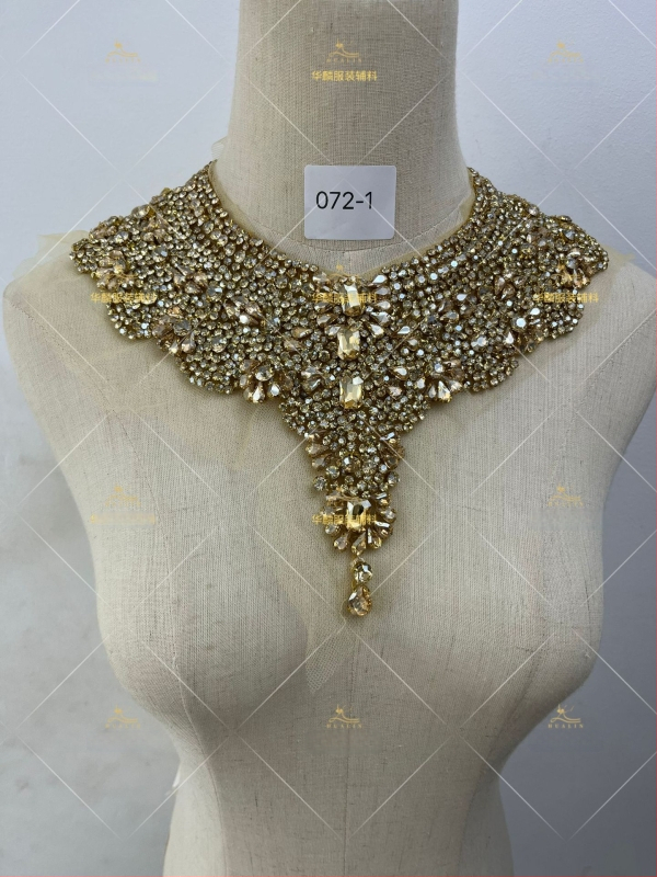 Απλίκα για λαιμό με κεντήματα από χάντρες και κρύσταλλα - Βαρύ χειροποίητο κέντημα, DIY αξεσουάρ για νυφικά και χορευτικά φορέματα