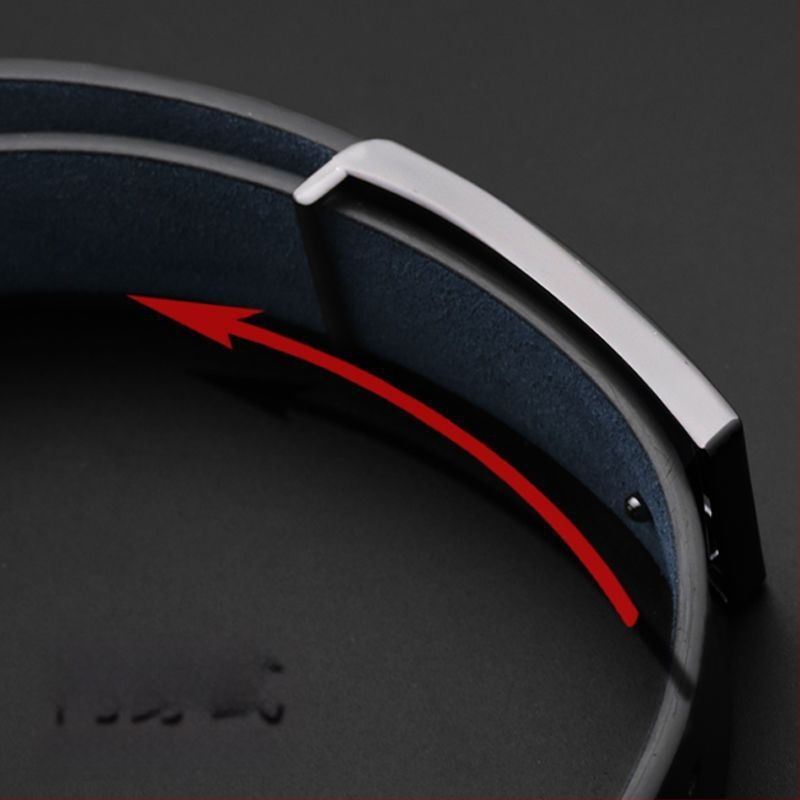 Diržo sagtis su smeigtuku, kasdienis stilius, 2025 m. pavasaris