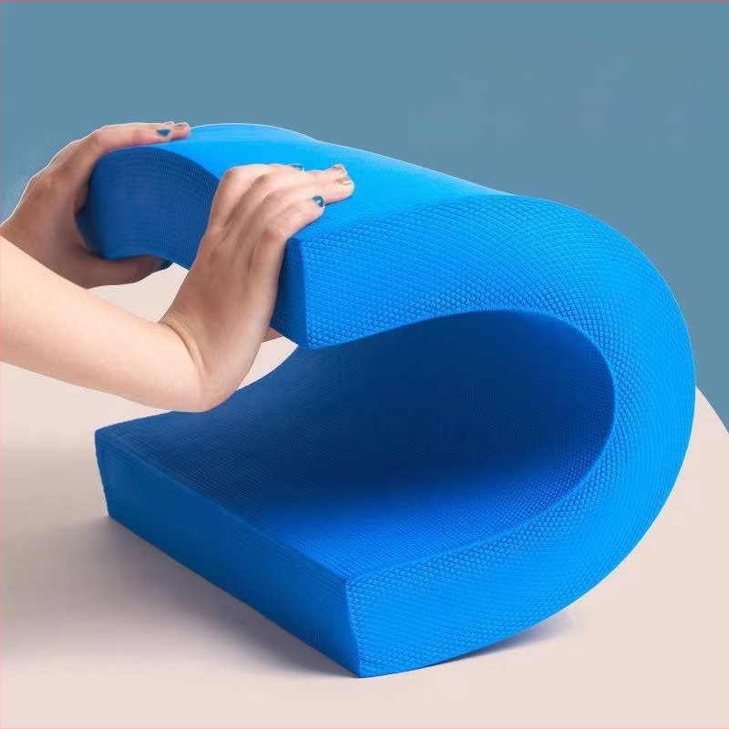 Balansna podloga Superior Plastic — pomagala za jogu, licencirana privatna marka, pogodna za fitness, zdravstvenu masažu i pokrete plesa