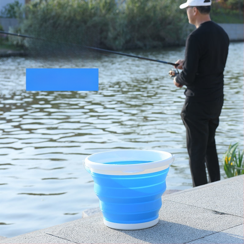 Silikoonist kalastusämber — paksenenud, kaasaskantav, vee kogumiseks ja kätepesuks.