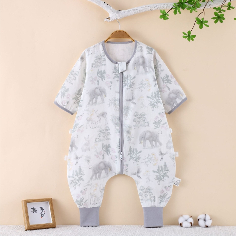 Vaikų miego maišelis iš bambuko pluošto; lengvas vasaros modelis; trilypė konstrukcija (audinys, pamušalas, užpildas) iš bambuko pluošto; nailoninis užtrauktukas; drėgmės valdymas; tinkamas kūdikiams ir vaikams (0–6 m.)