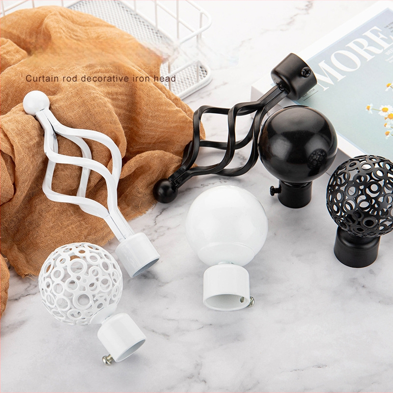 Geležinė užuolaidų lazdelės galva – kabinimo tipas, modelis 22/28 stulpai, užuolaidų priedai