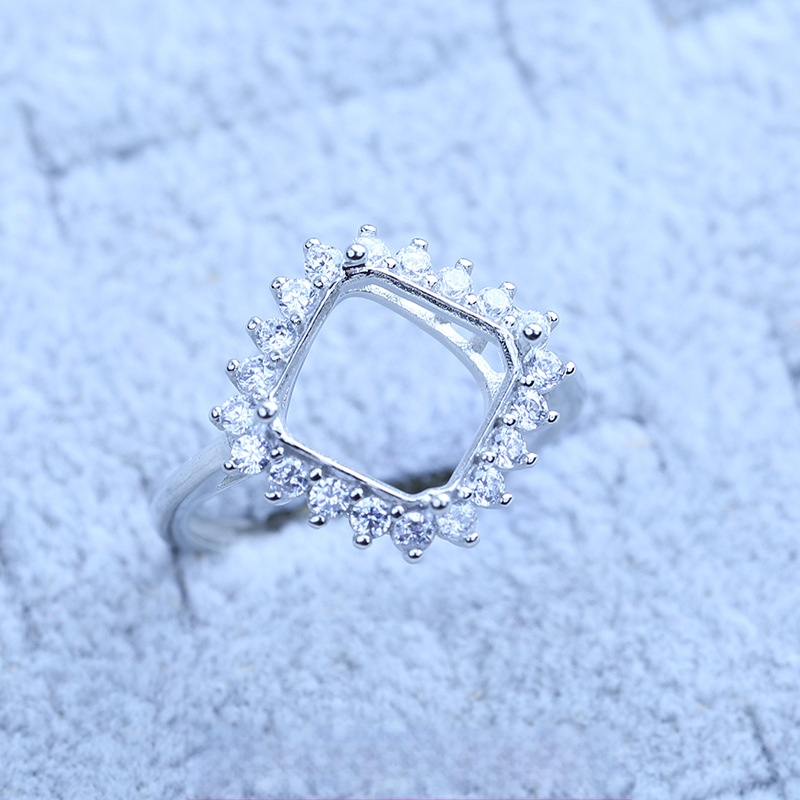 S925 sidabro dengtų žiedų laikiklis su snaigės dizainu, Moissanite ir cirkonio akcentai, varinis geometrinis rodinys, elektro platinimas