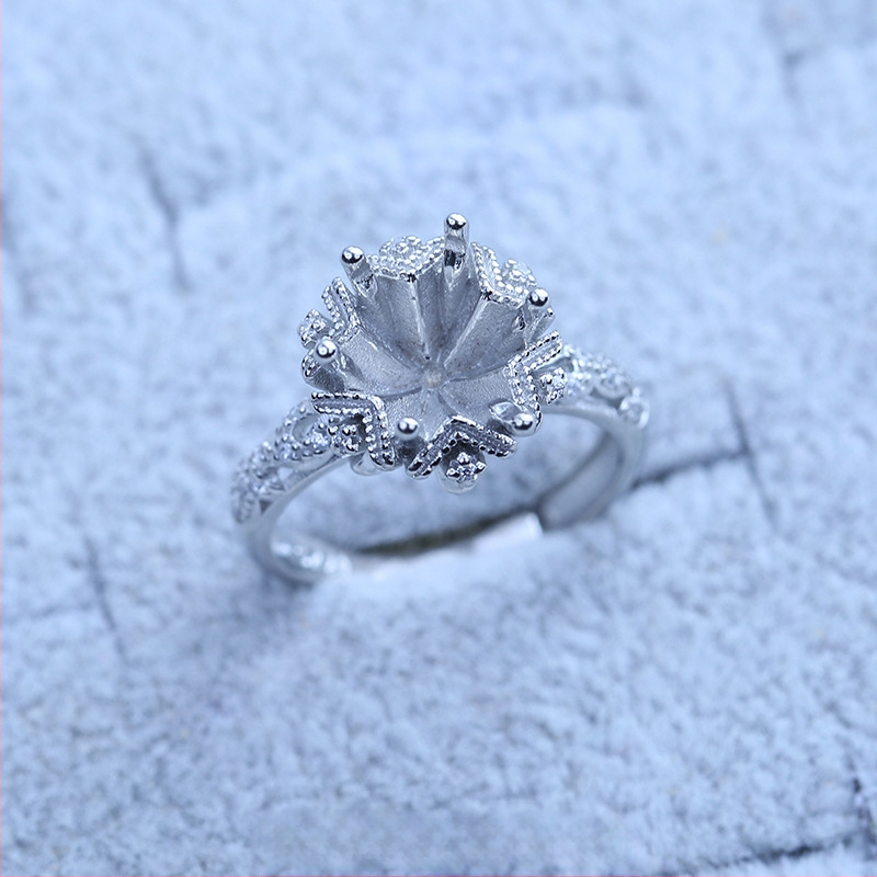 S925 sidabro dengtų žiedų laikiklis su snaigės dizainu, Moissanite ir cirkonio akcentai, varinis geometrinis rodinys, elektro platinimas