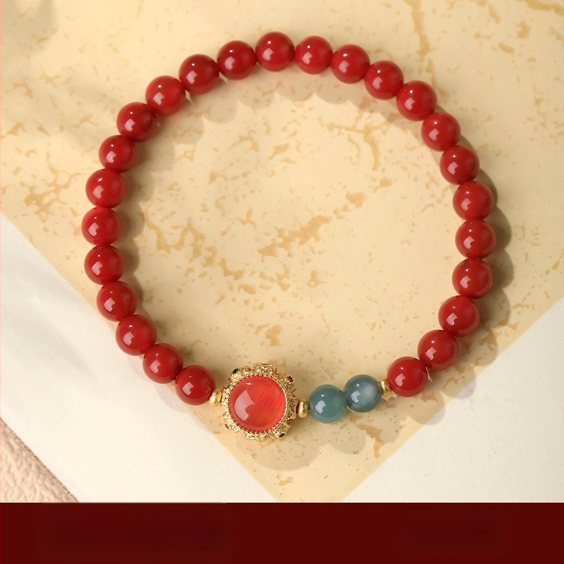 Гривна от южен червен агат — полирана, унисекс, стил свеж и сладък, форми: звезда/геометрична, пролет 2025