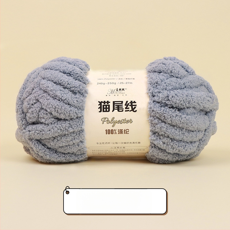 Kézzel kötött pléd és párna extrán vastag gyapjúfonallal, DIY — cicafészek és ujjsál