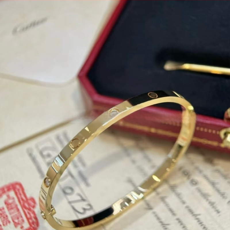 Meilės apyrankė iš vario lydinio, CNC aukštos versijos, elektroplakavimas, 18K danga, 2025 metų pavasaris, svoris 22 g