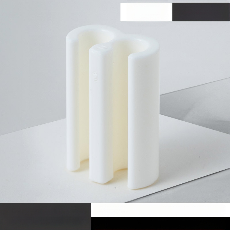 Paprastas kabliukas — ABS medžiaga; vienas kabliukas, šiuolaikiškas minimalistinis dizainas; apkrova 0–1 kg; kiekis: 1