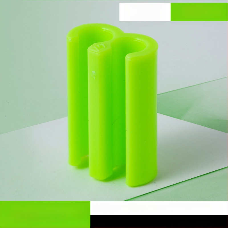 Paprastas kabliukas — ABS medžiaga; vienas kabliukas, šiuolaikiškas minimalistinis dizainas; apkrova 0–1 kg; kiekis: 1