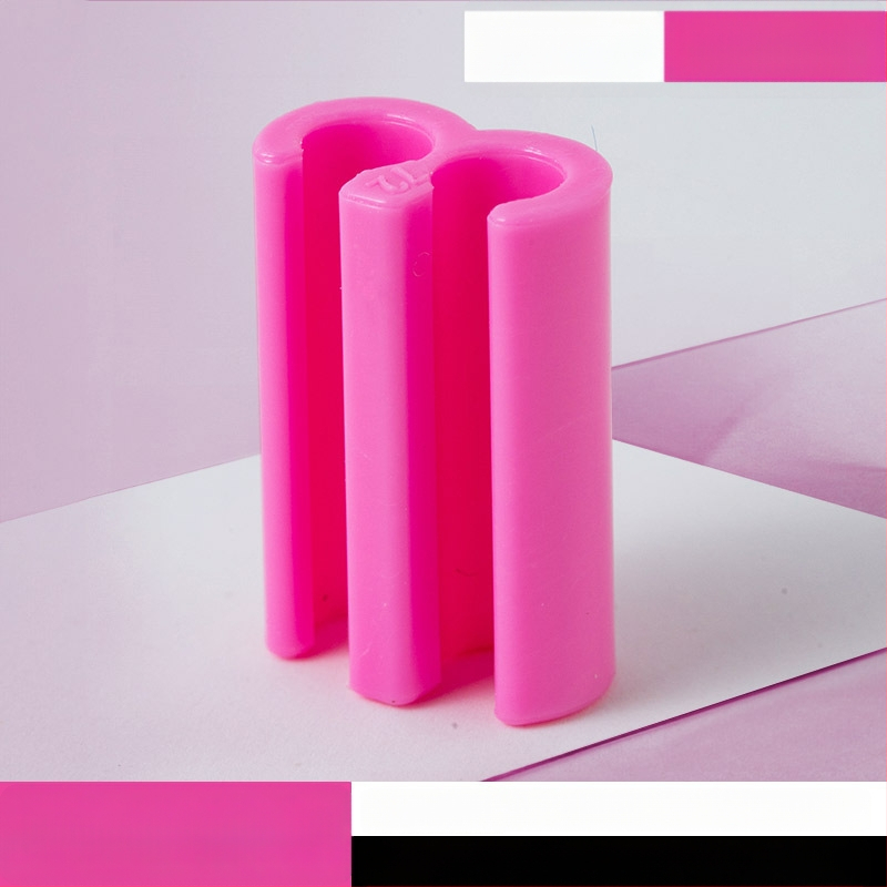 Paprastas kabliukas — ABS medžiaga; vienas kabliukas, šiuolaikiškas minimalistinis dizainas; apkrova 0–1 kg; kiekis: 1