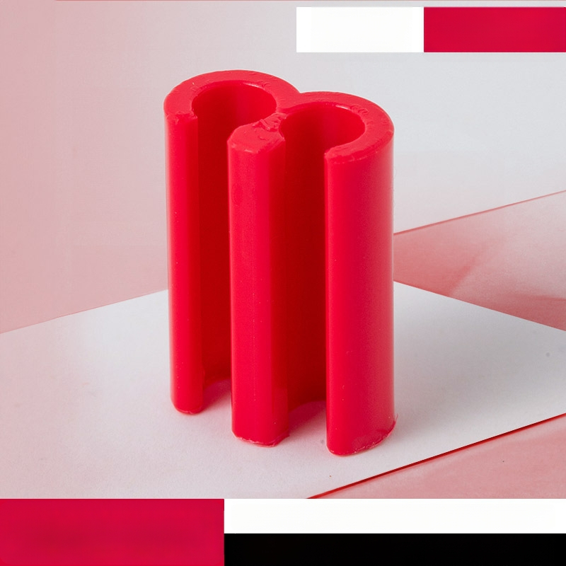 Paprastas kabliukas — ABS medžiaga; vienas kabliukas, šiuolaikiškas minimalistinis dizainas; apkrova 0–1 kg; kiekis: 1