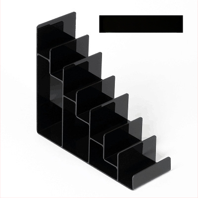 Piniginės ir rankinės demonstravimo stovas, dviejų lygių, injekcinio formavimo konstrukcija, gipso apvalkalas, laiptinės formos