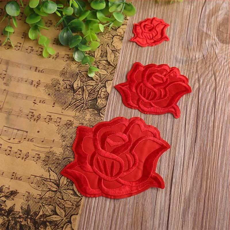 Binyan Rozes Zīmējuma Aplikācijas no Auduma Gultas Veļai un Galda Klājumam – Tekstila Aplikācijas Dziļu Remonts