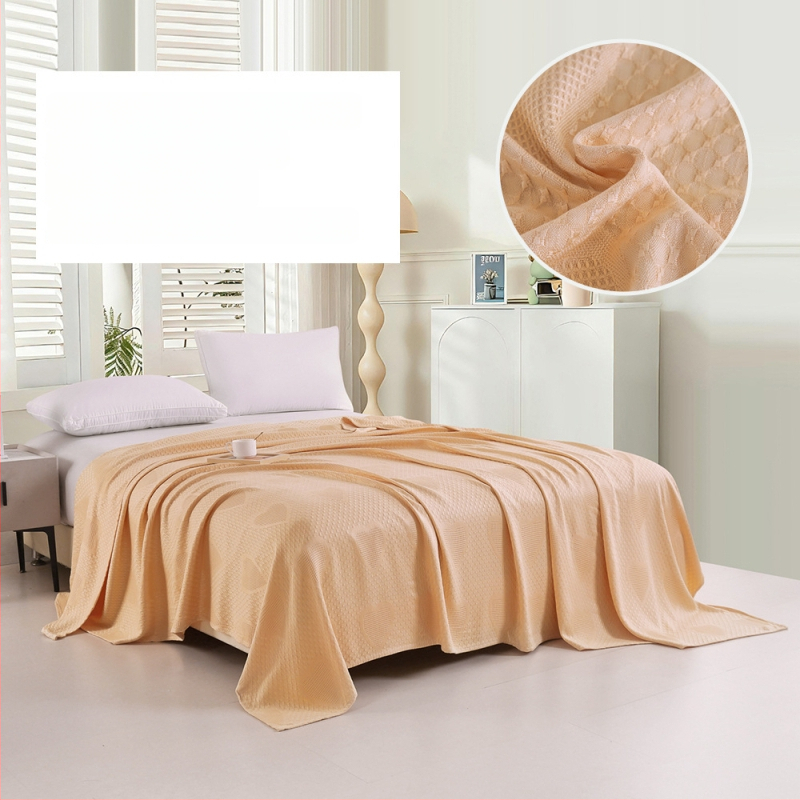 Bambuko pluošto pledas su džakardo raštu, šešialapio dobilo motyvas, šaldantis ledinės šilko audinys, visiems metų laikams