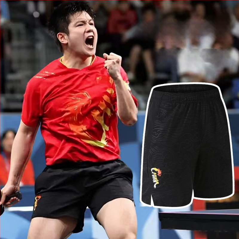 Stalo teniso kelnės - Unisex, Suaugusiesiems, greitai džiūstantis poliesteris, odai nekenkianti audiniai, pamušalas 100% poliesteris; tinka bėgiojimui, stalo tenisui, badmintonui