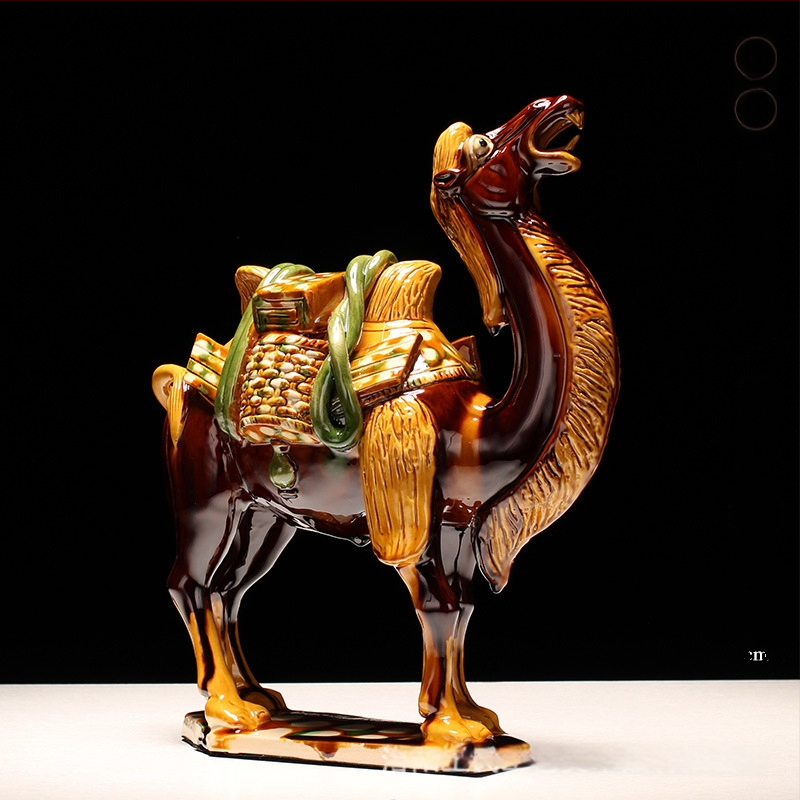 Keraminė arklio figūrėlė, kinietiško stiliaus, interjero dekorui, dovanų dėžutėje