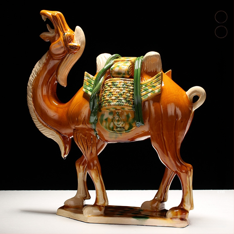 Keraminė arklio figūrėlė, kinietiško stiliaus, interjero dekorui, dovanų dėžutėje