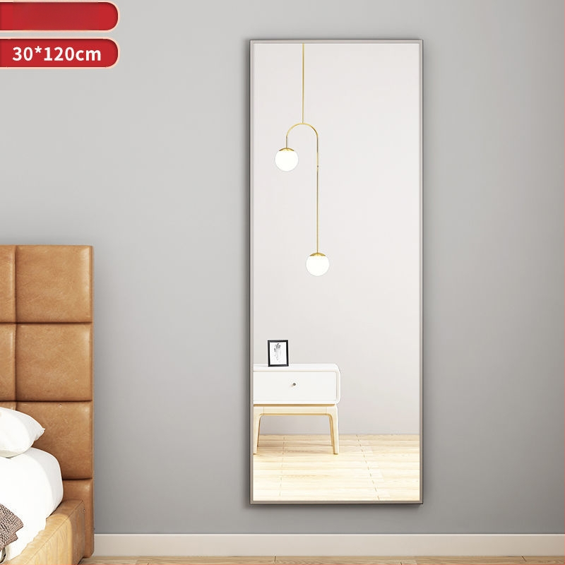 Ολόσωμος καθρέφτης – επιδαπέδια ή τοιχοστήριξη τοποθέτησης, σε σκανδιναβικό στυλ, για κοριτσίστικο δωμάτιο.