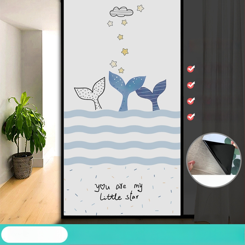 Vonios kambario stiklo plėvelė su visišku užtamsinimu ir privatumo apsauga, matinė išvaizda, PVC medžiaga, elektrostatinis prisirišimas, paprastas ir modernus stilius, animacijos motyvas, tinkama vonios kambariui