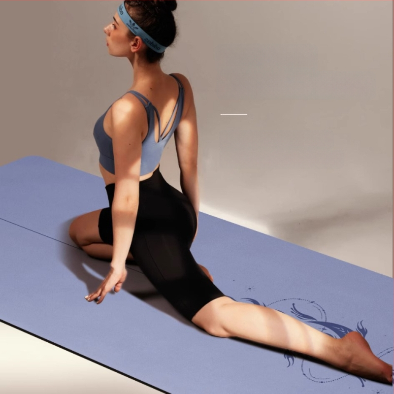 Йога постелка Miska (PU и естествен каучук, 5 мм дебелина, 3000 г, геометричен принт)