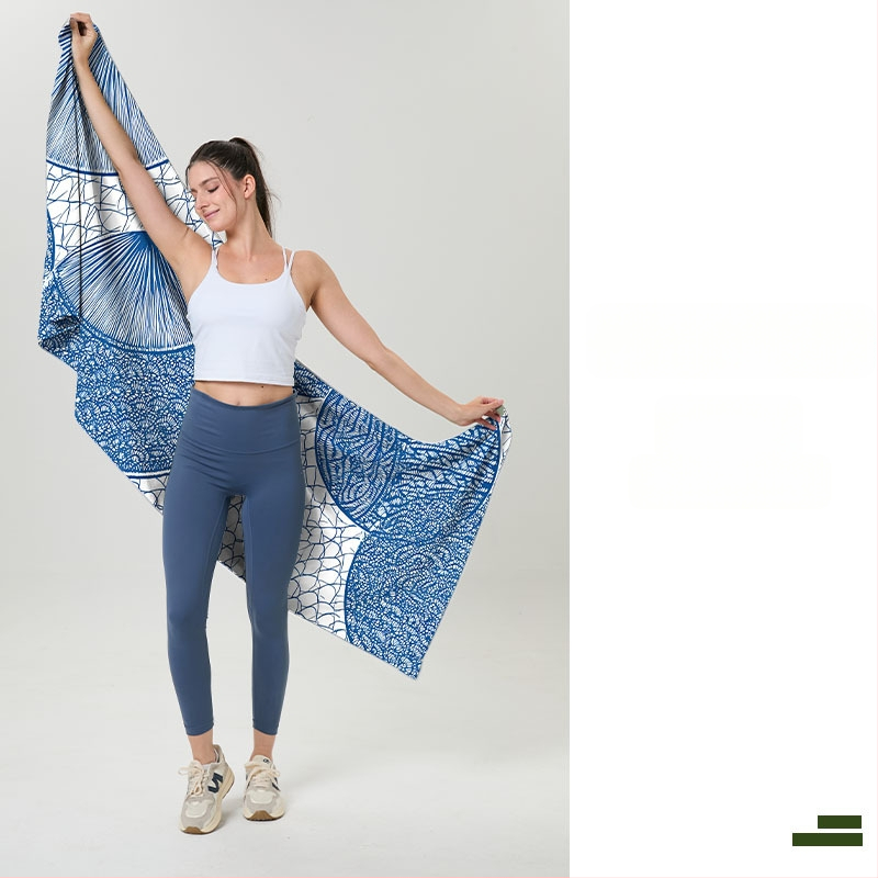 Magnatinis rankšluostis iš mikropluošto, 200–300 g, 16 siūlų, siuvinėtas, daugiafunkcis lauko sportams