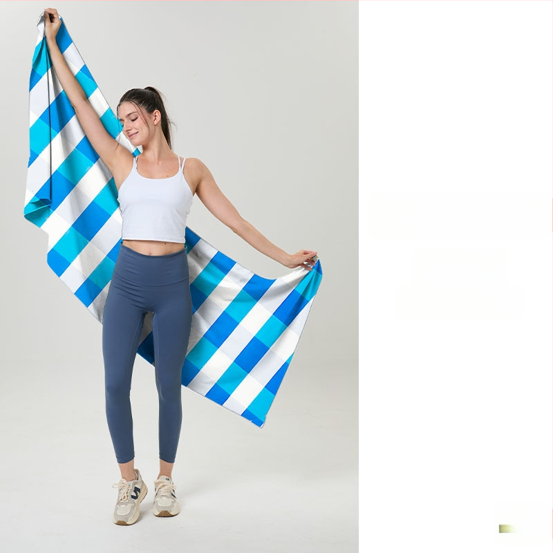 Magnatinis rankšluostis iš mikropluošto, 200–300 g, 16 siūlų, siuvinėtas, daugiafunkcis lauko sportams