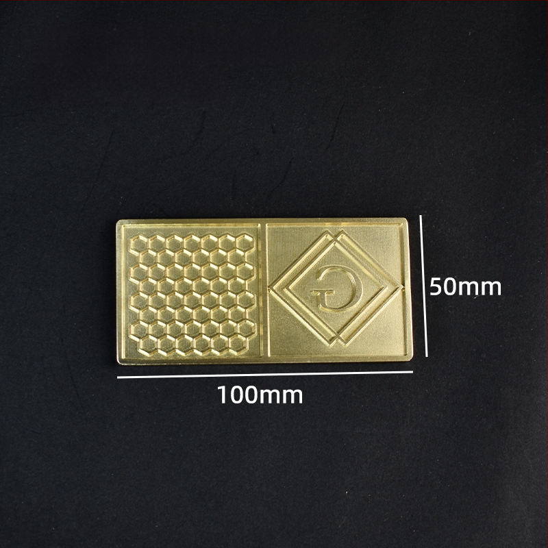 Jääkuubikute tempel kohandatud gravüüritud logoga, vask-pronksi sulam, CNC gravüürimine ja käsitsi poleerimine, ümmargune või ruudukujuline kuju, kaal 50 g