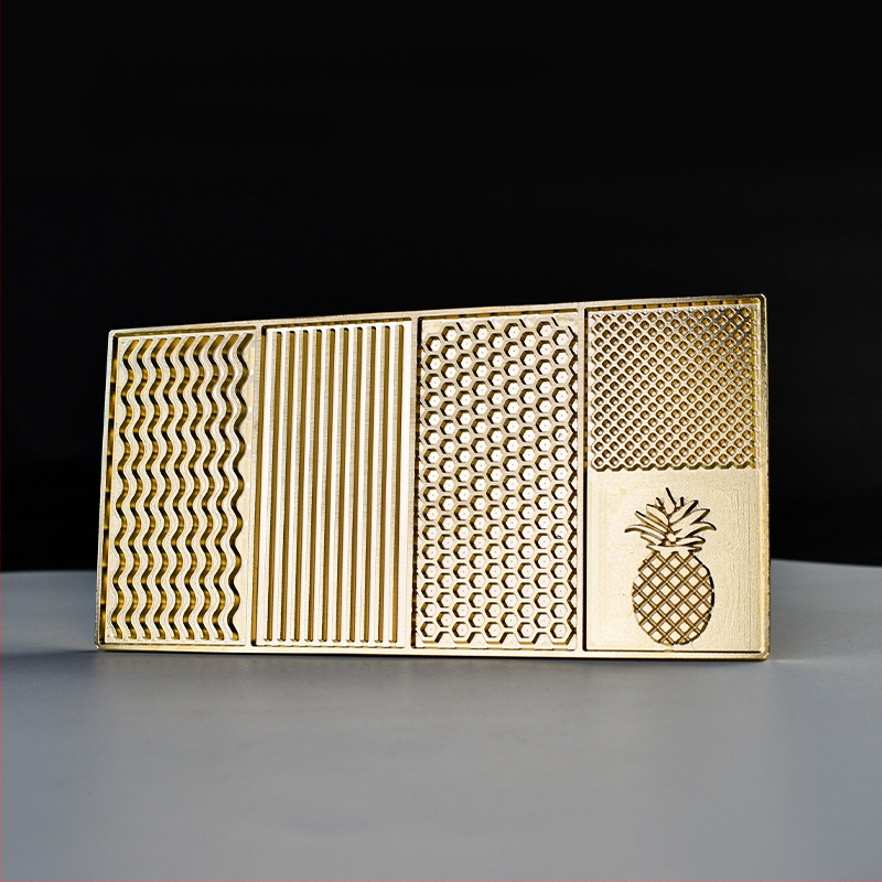 Jääkuubikute tempel kohandatud gravüüritud logoga, vask-pronksi sulam, CNC gravüürimine ja käsitsi poleerimine, ümmargune või ruudukujuline kuju, kaal 50 g