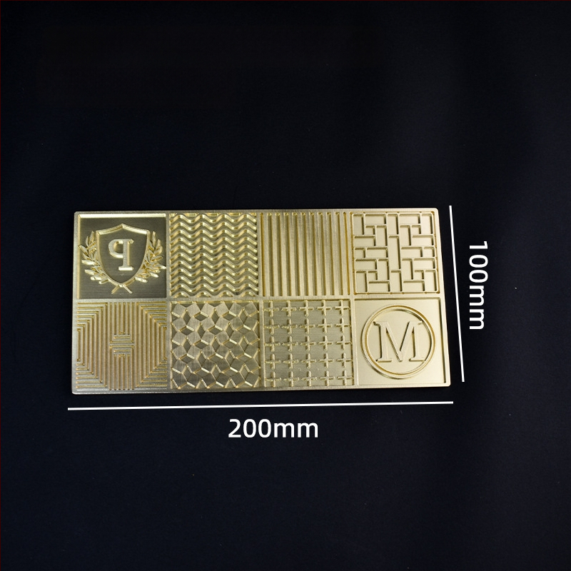 Jääkuubikute tempel kohandatud gravüüritud logoga, vask-pronksi sulam, CNC gravüürimine ja käsitsi poleerimine, ümmargune või ruudukujuline kuju, kaal 50 g