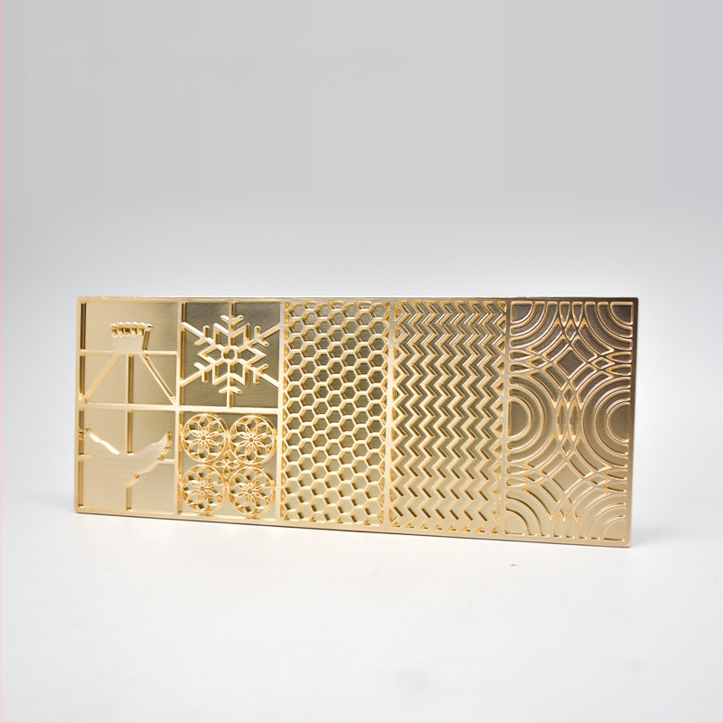 Jääkuubikute tempel kohandatud gravüüritud logoga, vask-pronksi sulam, CNC gravüürimine ja käsitsi poleerimine, ümmargune või ruudukujuline kuju, kaal 50 g