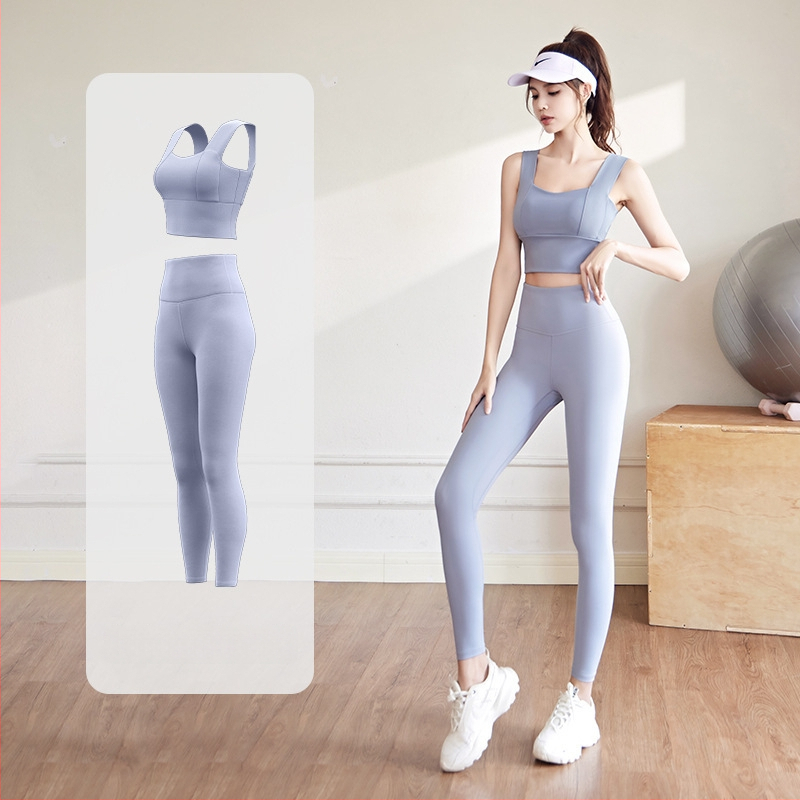 Комплект за йога за жени: спорт топ и панталони; полиестер + спандекс; висока еластичност PU 3.0; с подплънки за бюста; издаден през 2024 г.