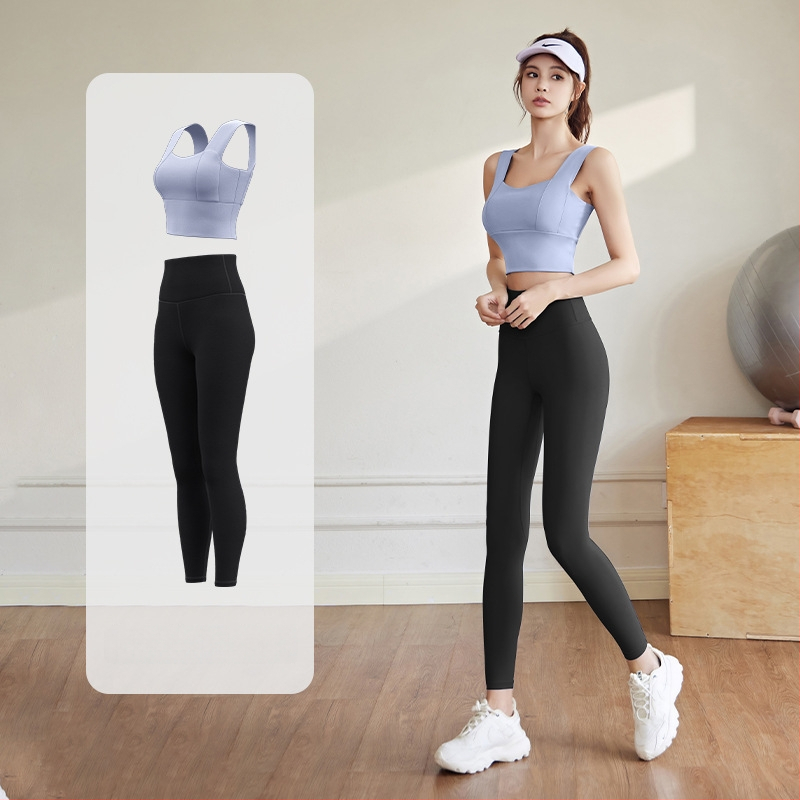 Комплект за йога за жени: спорт топ и панталони; полиестер + спандекс; висока еластичност PU 3.0; с подплънки за бюста; издаден през 2024 г.