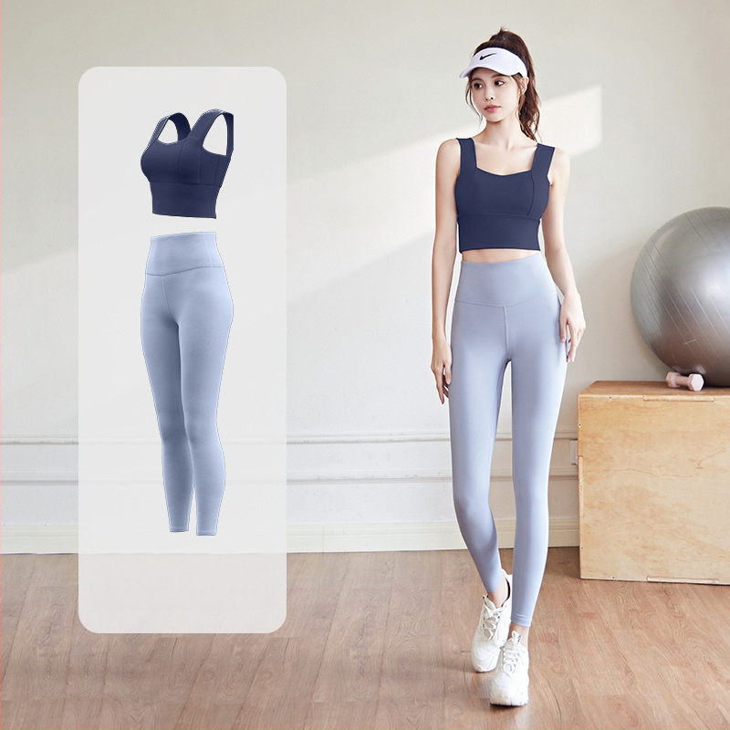 Комплект за йога за жени: спорт топ и панталони; полиестер + спандекс; висока еластичност PU 3.0; с подплънки за бюста; издаден през 2024 г.
