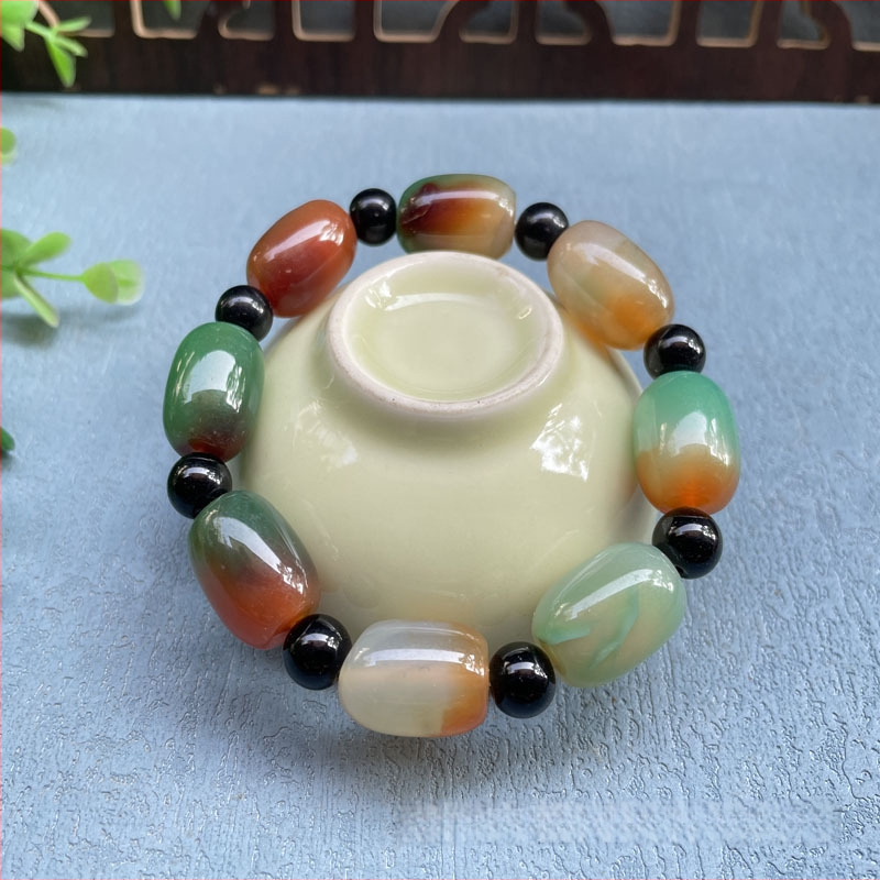 Akatā rokassprādze ar rižu pērļām, ģeometriska forma, dabisks materiāls, karājošās pērles