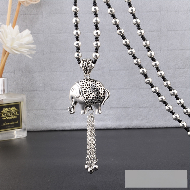 Lydinio puloverio grandinėlė, ilga karolė su kutiniu pakabuku, retro etno stilius