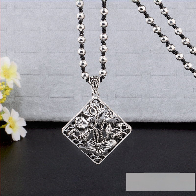 Lydinio puloverio grandinėlė, ilga karolė su kutiniu pakabuku, retro etno stilius