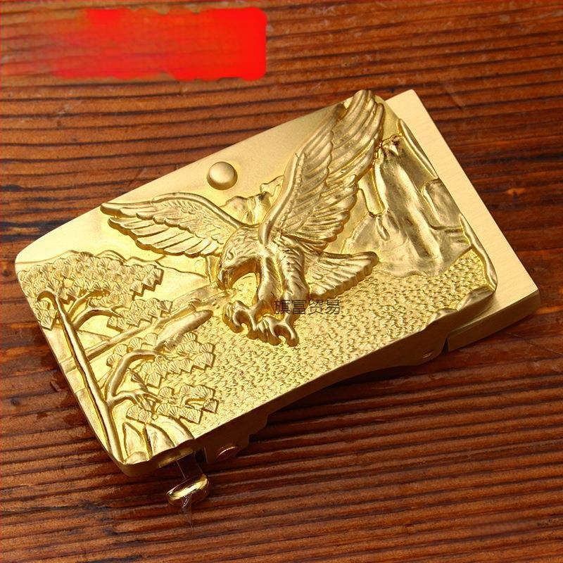 Automatinė diržo sagtis iš vario su 3D įspaustu skraidančio erelio motyvu